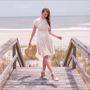 Gal Meets Glam Trumpet Flare Neck Tie Dress